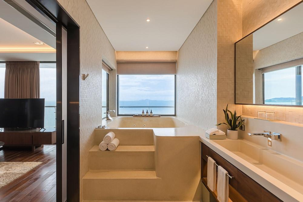 Sel De Mer Hotel & Suites