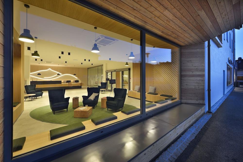 Hotel Element