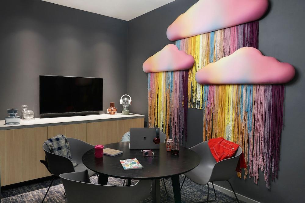 Moxy Manchester City