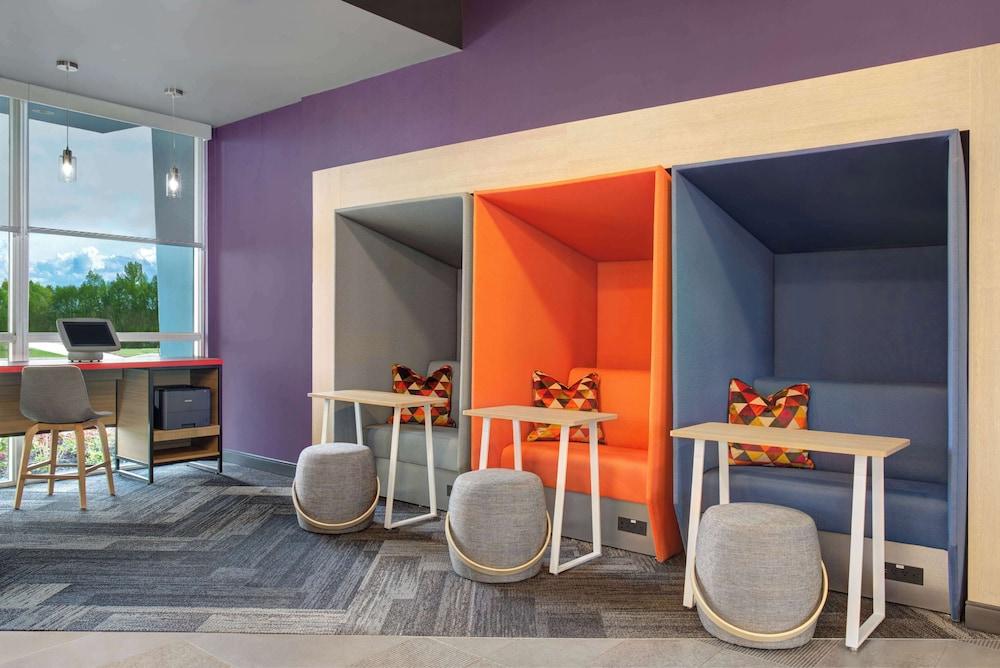 Tru by Hilton Toronto Airport West