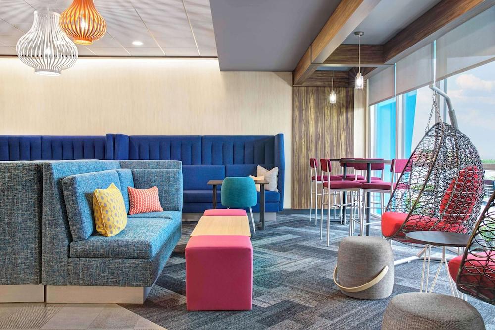 Tru by Hilton Toronto Airport West
