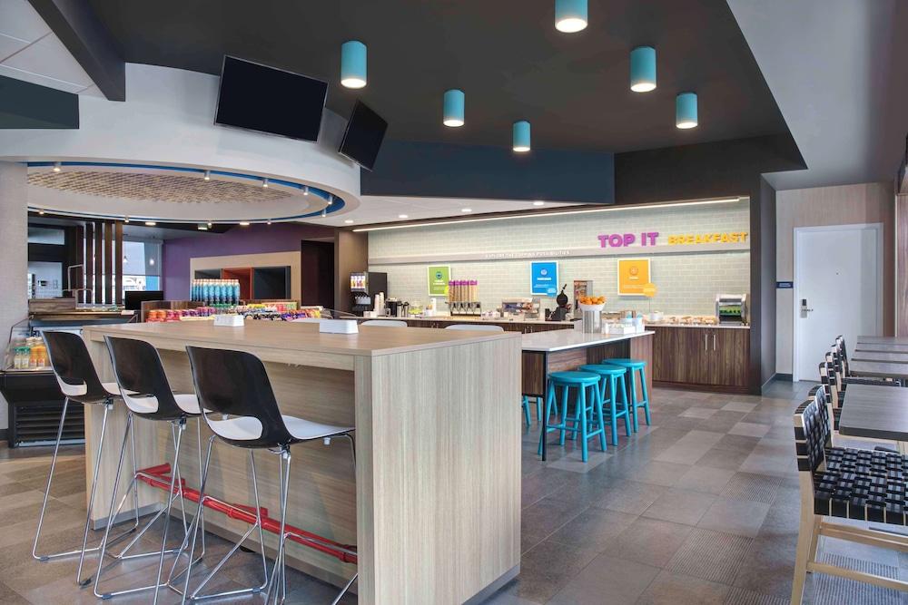 Tru by Hilton Toronto Airport West
