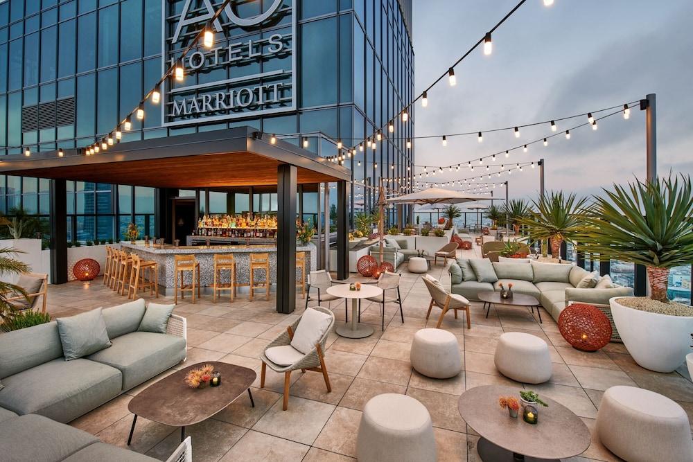 AC Hotel Downtown Los Angeles