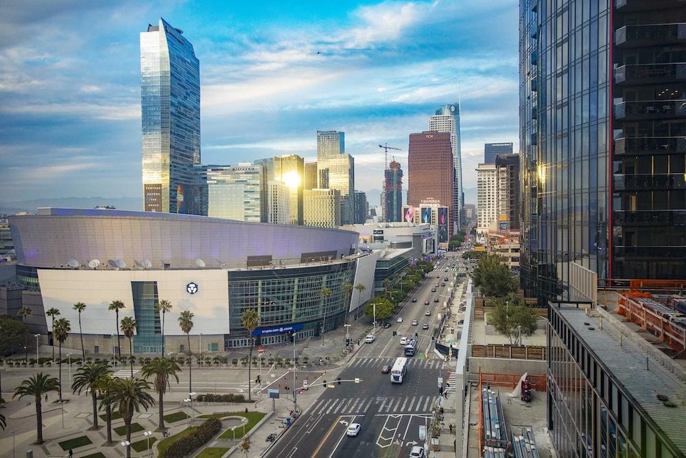 AC Hotel Downtown Los Angeles