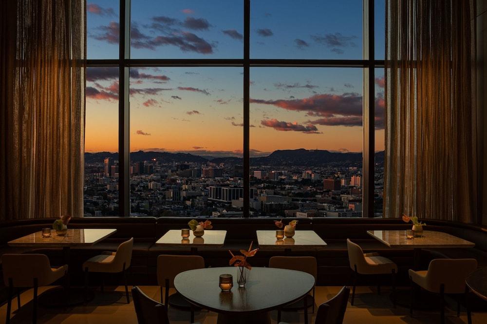 AC Hotel Downtown Los Angeles