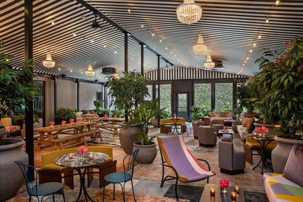 Moxy Brooklyn Williamsburg