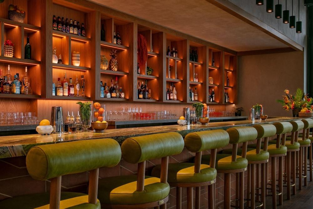 Moxy Brooklyn Williamsburg