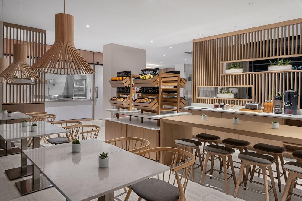 Element Miami Brickell