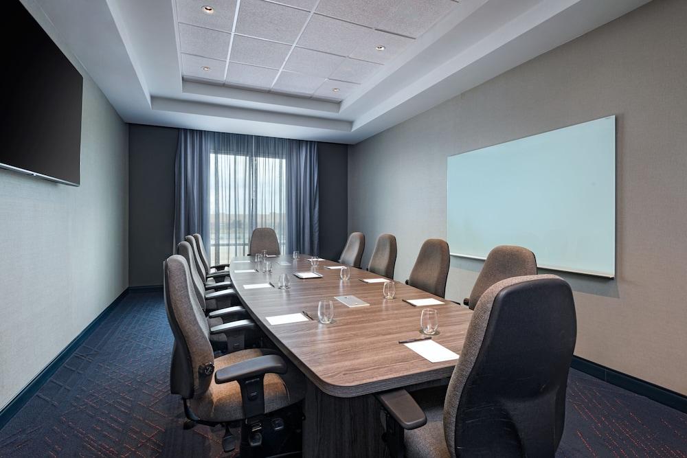 Courtyard By Marriott Austin Dripping Springs