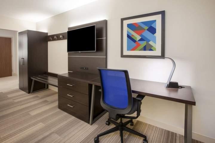 Holiday Inn Express Doral Miami