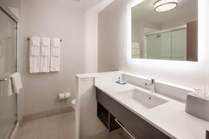 Holiday Inn Express Doral Miami
