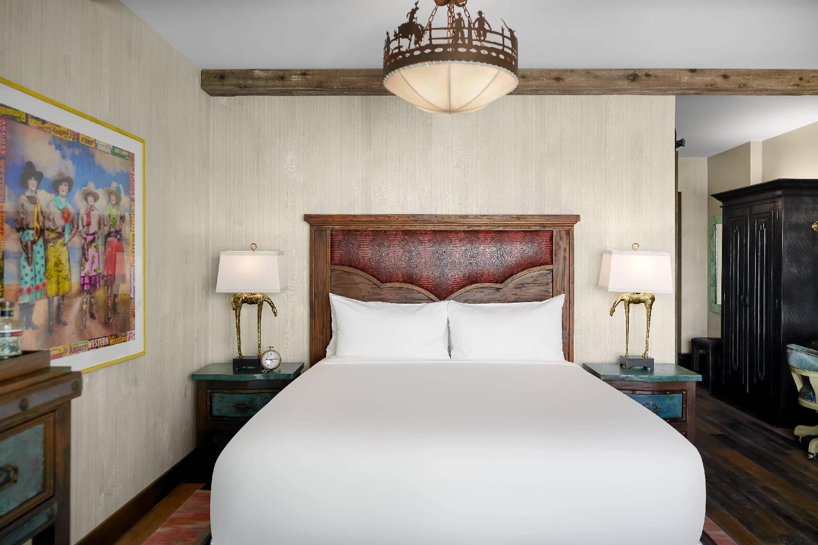Hotel Drover Autograph Collection