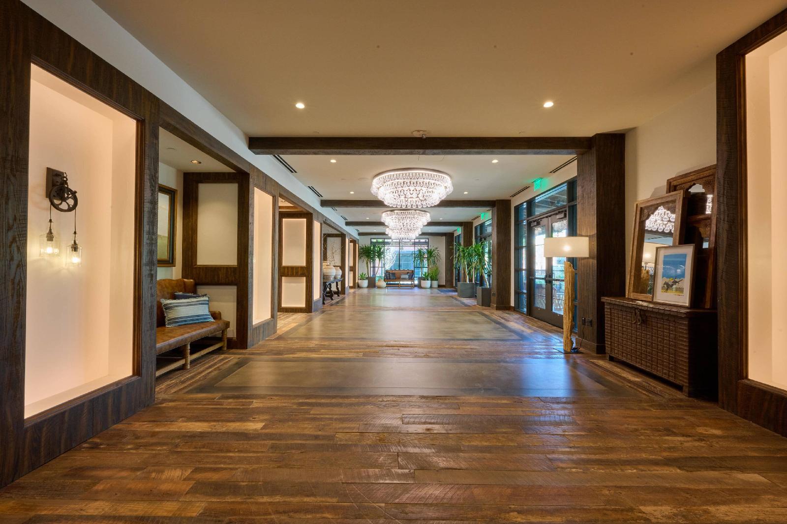 Hotel Drover Autograph Collection