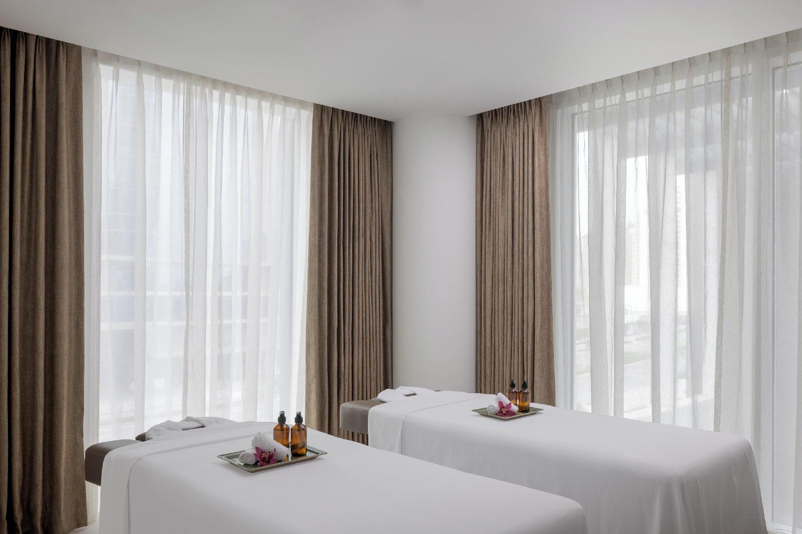 Holiday Inn Dubai Business Bay
