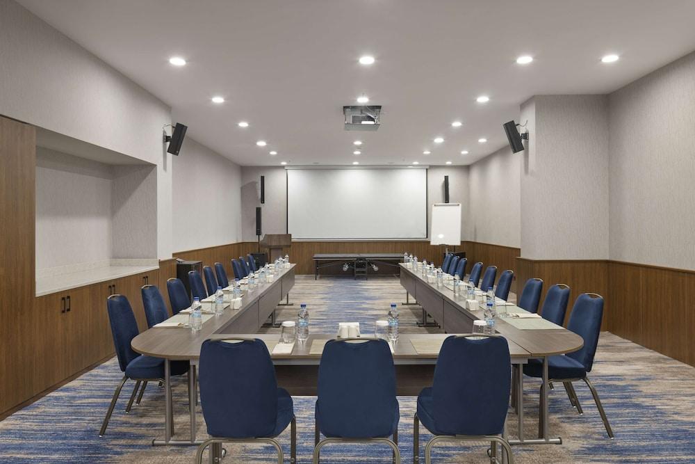 Hampton By Hilton Istanbul Arnavutkoy