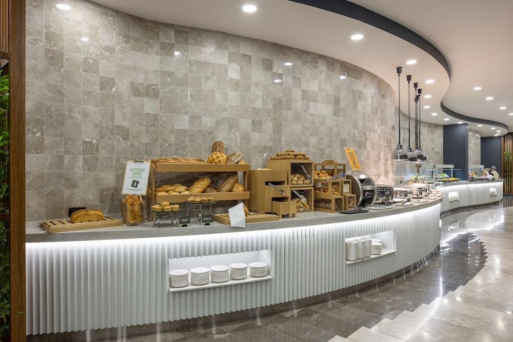 Hampton By Hilton Istanbul Arnavutkoy