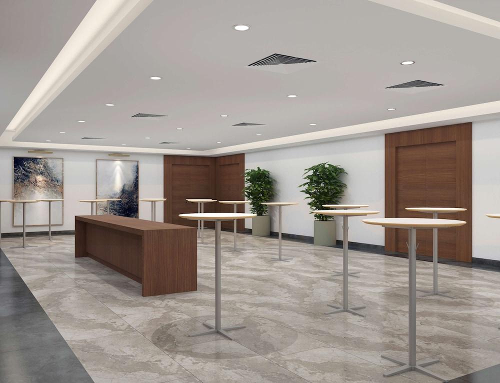 Hampton By Hilton Istanbul Arnavutkoy