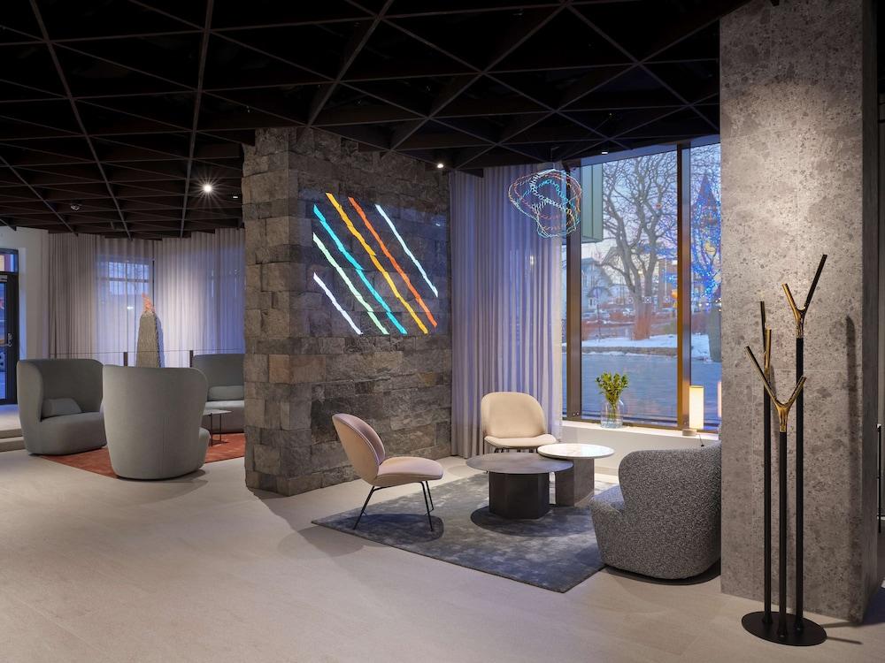 Iceland Parliament Hotel, Curio Collection by Hilton