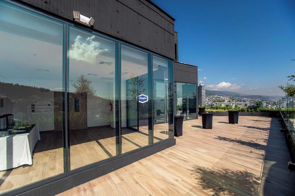 Hampton by Hilton Quito La Carolina Park