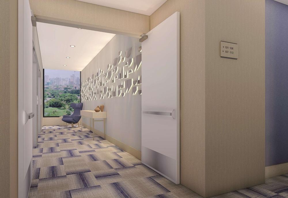 Hampton by Hilton Quito La Carolina Park