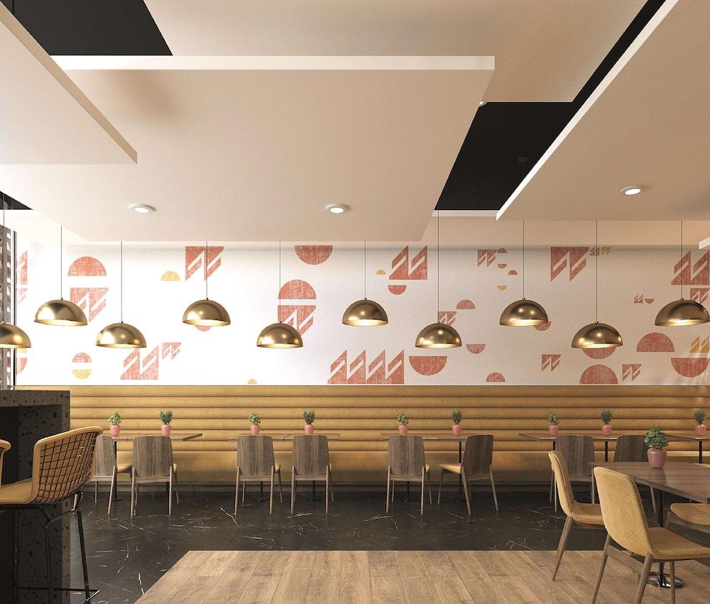 Hampton by Hilton Quito La Carolina Park