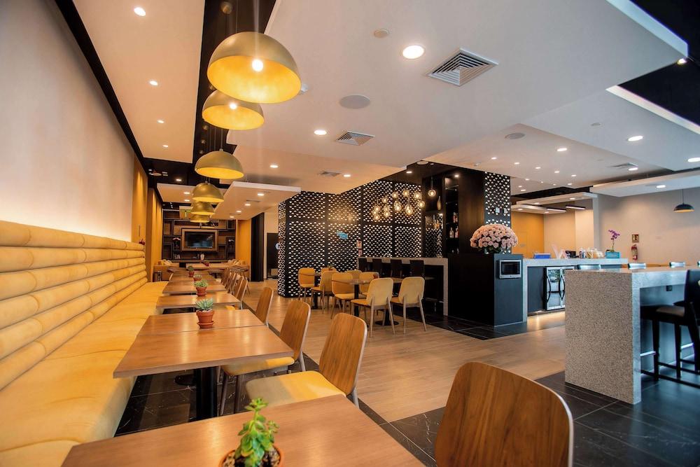Hampton by Hilton Quito La Carolina Park