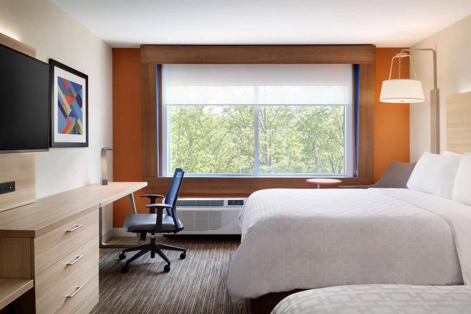 Holiday Inn Express Brooklyn - Bushwick, an IHG Hotel
