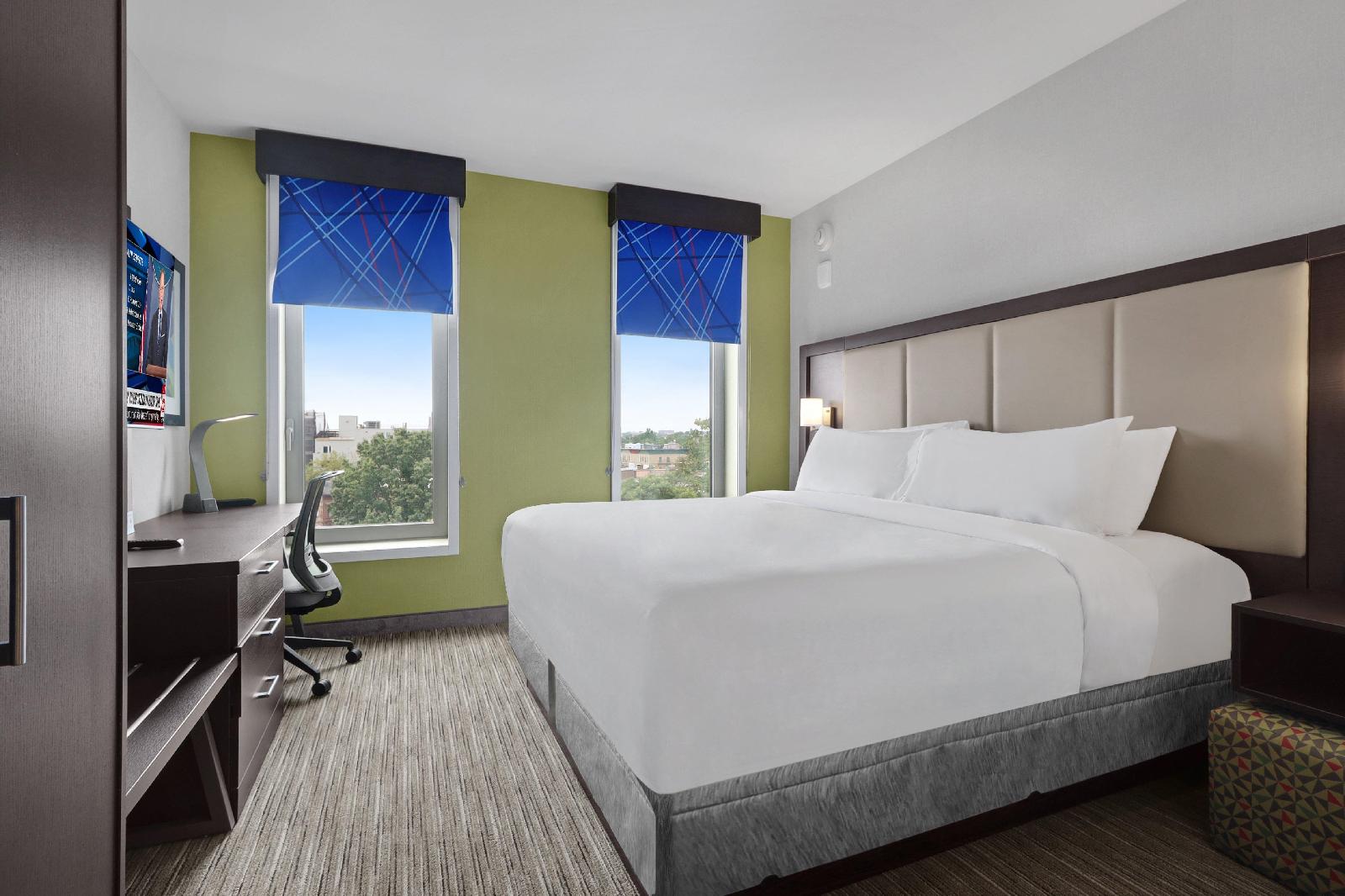 Holiday Inn Express Brooklyn - Bushwick, an IHG Hotel