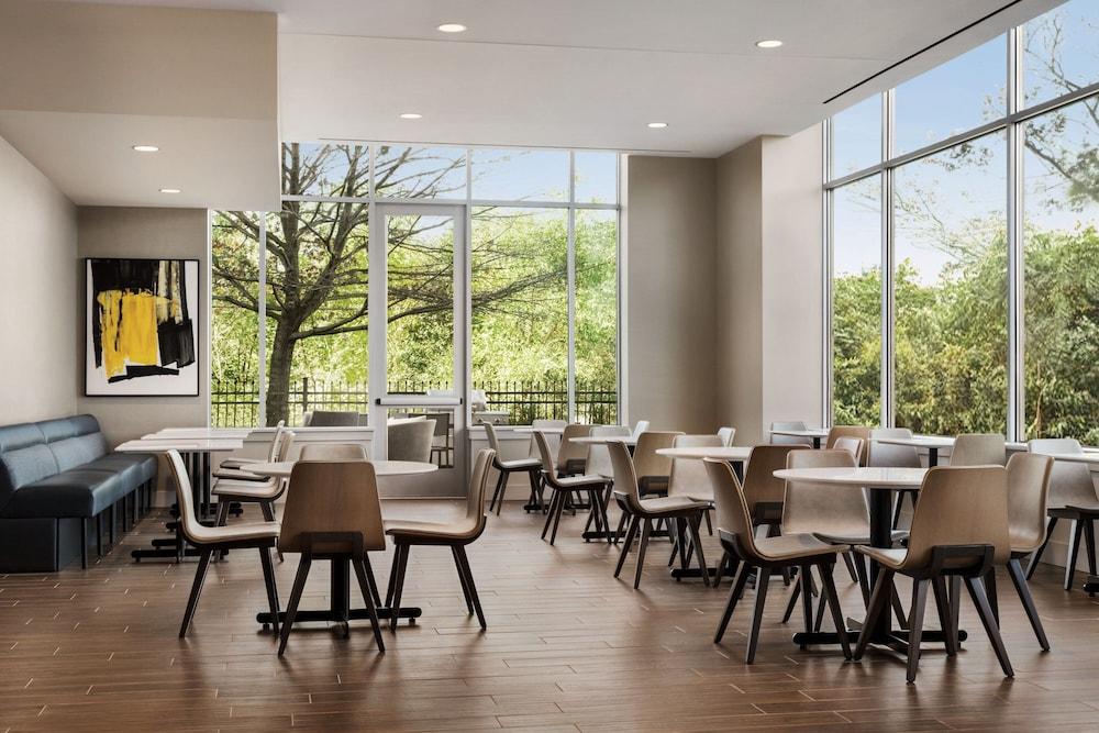 Residence Inn New York JFK Airport