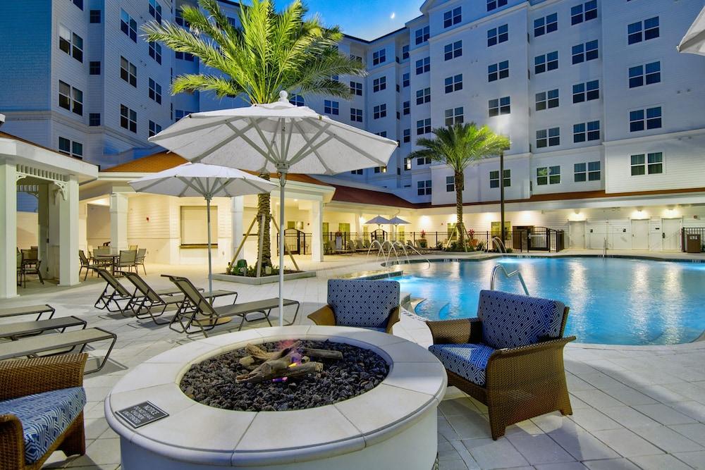 Residence Inn by Marriott Orlando at FLAMINGO CROSSINGS Town Center