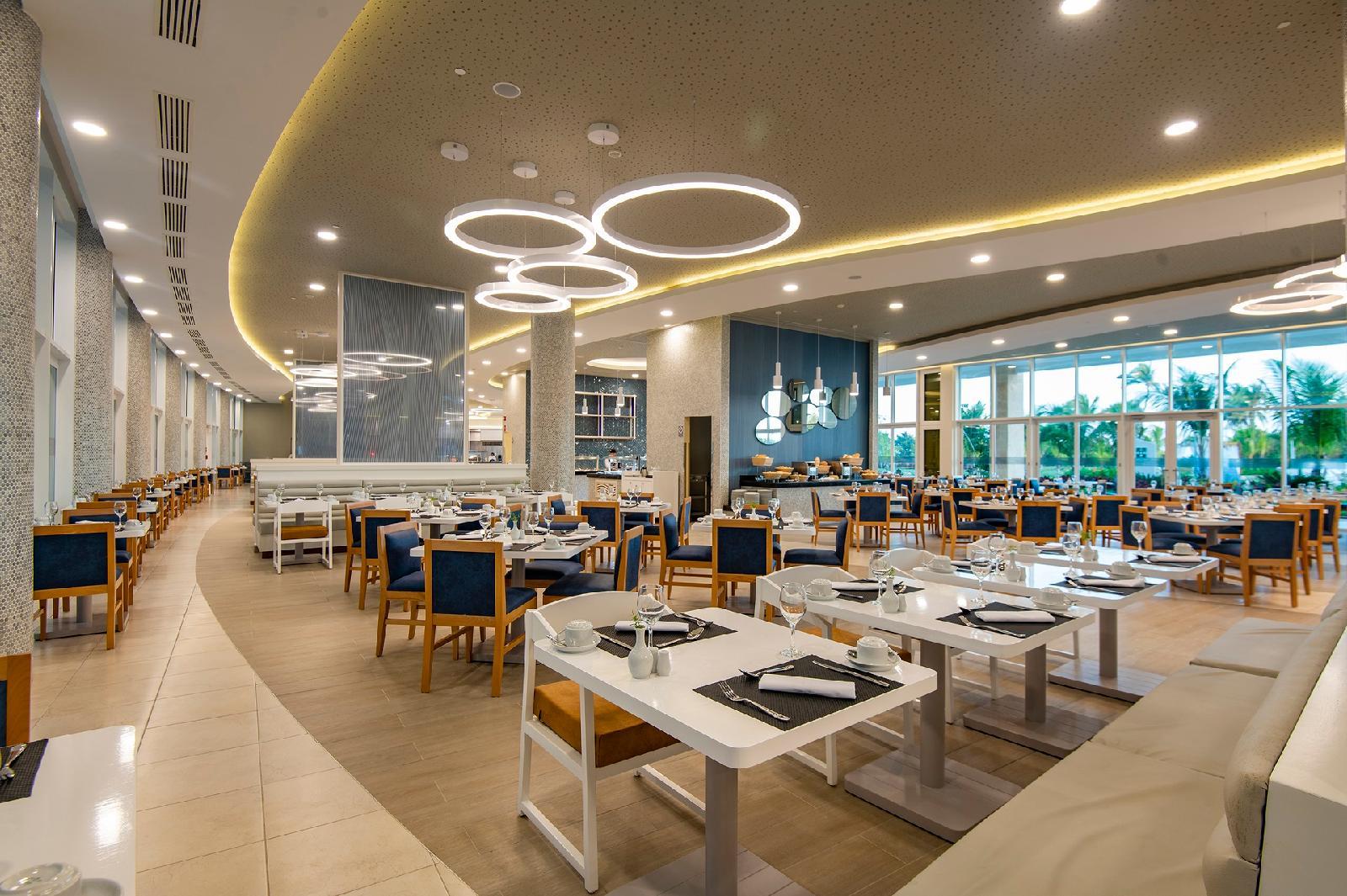 Grand Aston Varadero Beach Resort