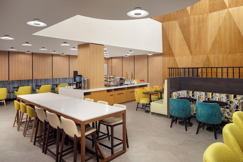 Home2 Suites by Hilton New York Times Square
