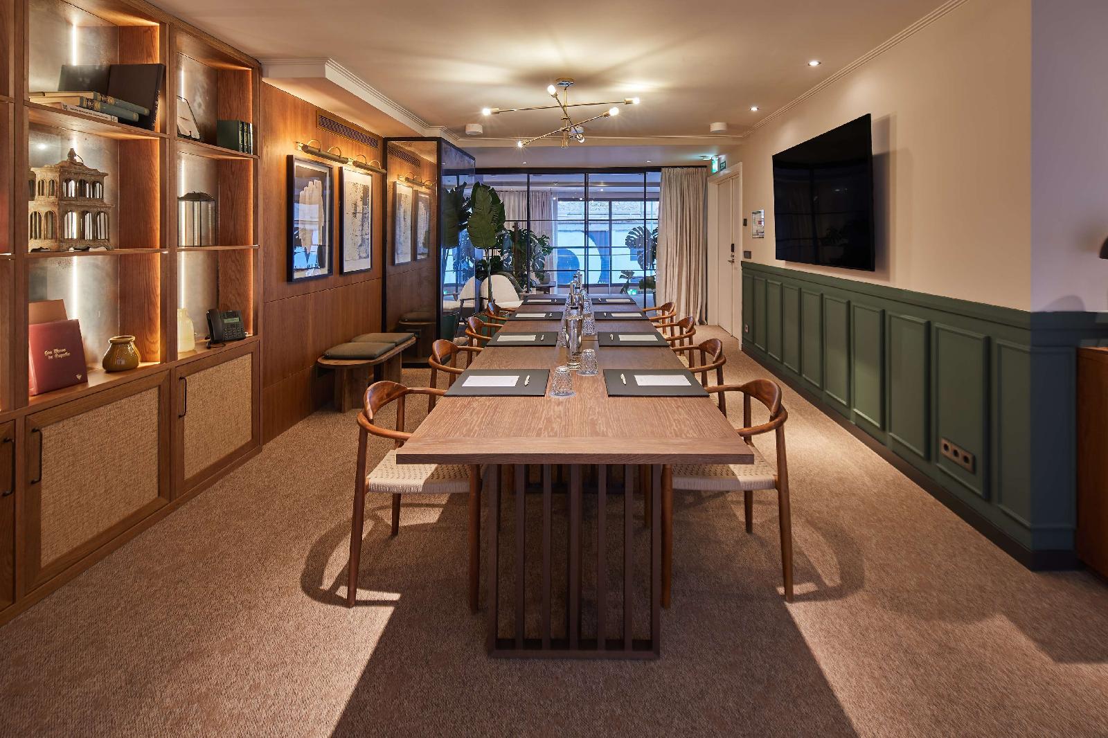 Via Sants Hotel Barcelona, Tapestry Collection by Hilton