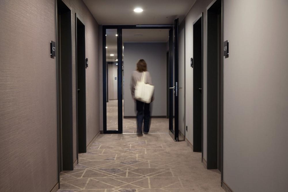 Holiday Inn - the niu, Hub Dusseldorf Messe, an IHG Hotel