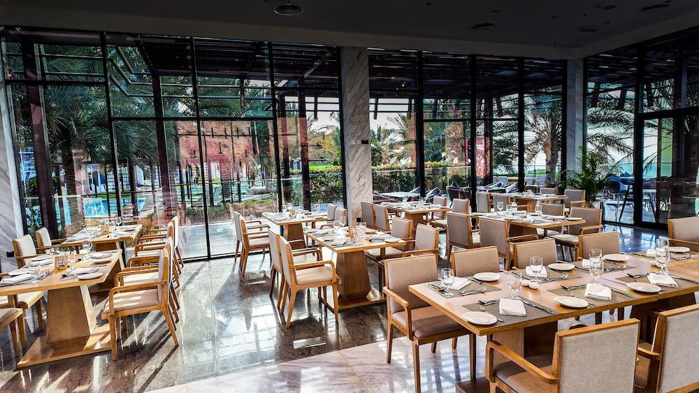 Alberni Hotel and Resort