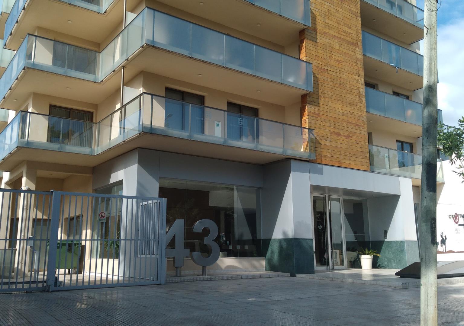 Apart Hotel Quijote by DOT Suites