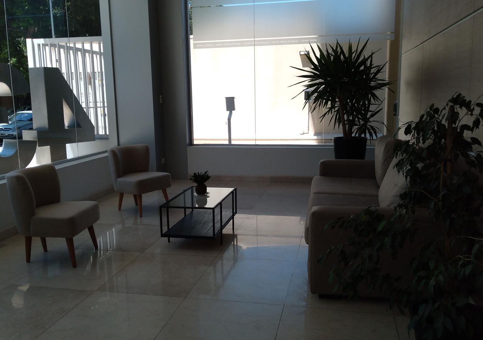 Apart Hotel Quijote by DOT Suites