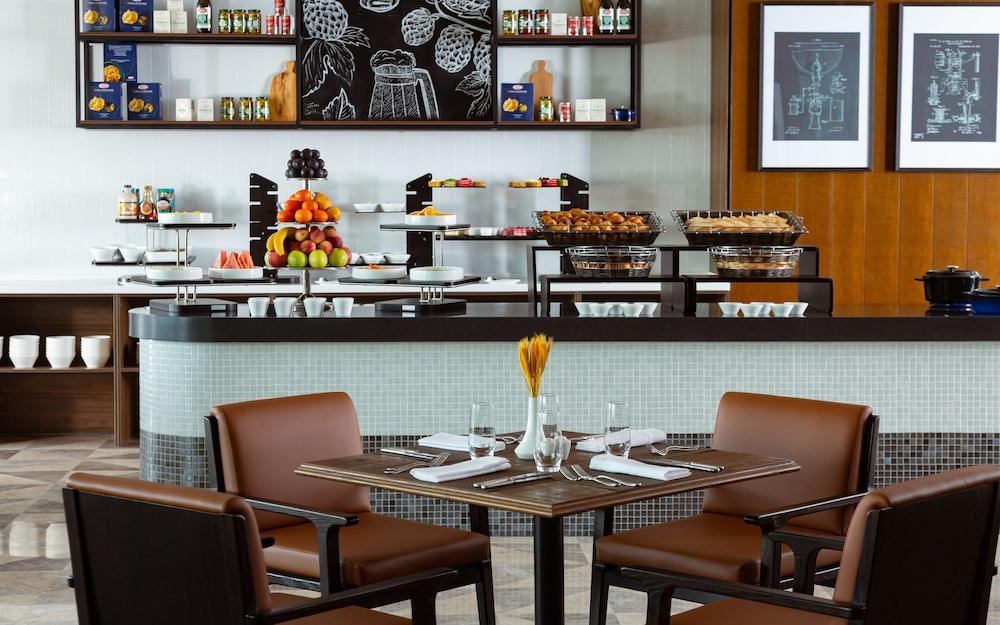 Savitsky Plaza Hotel
