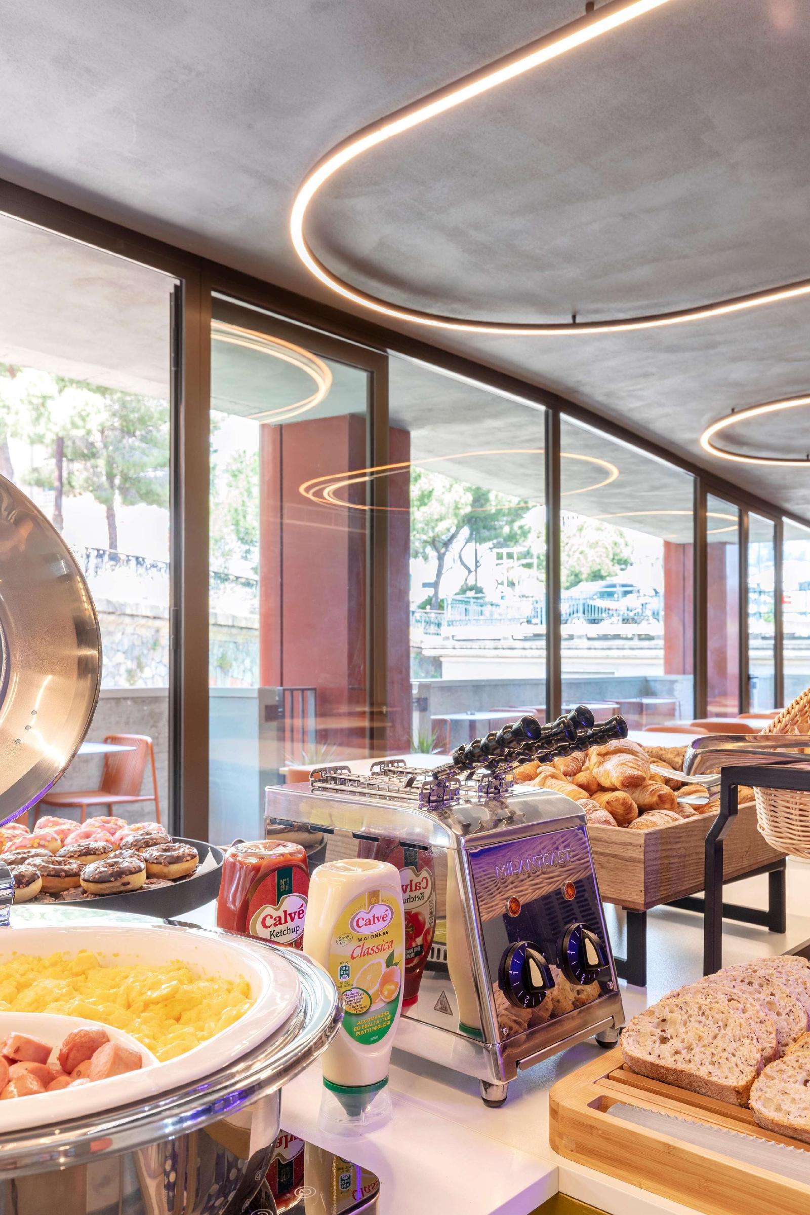 B&B Hotel Genova City Center