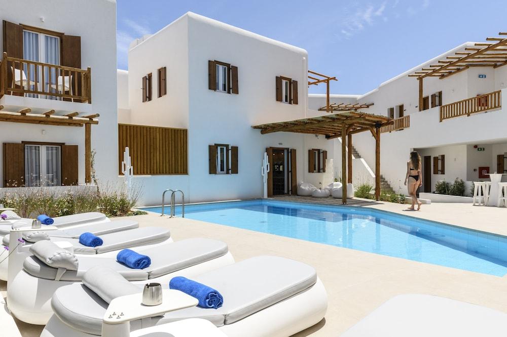 Mykonaki Hotel