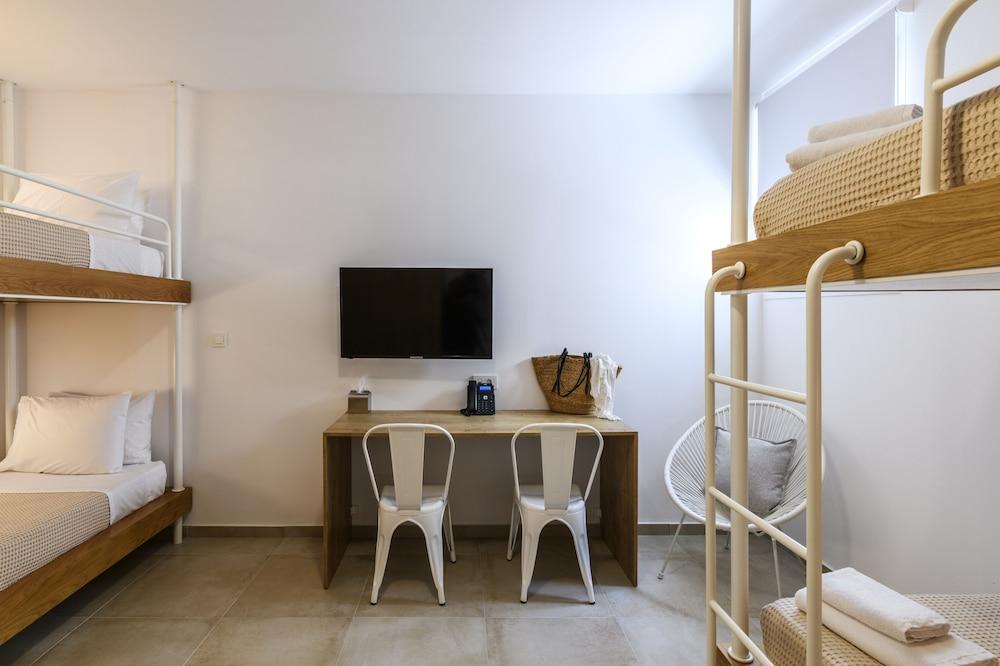 Mykonaki Hotel