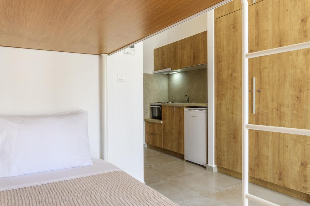 Mykonaki Hotel