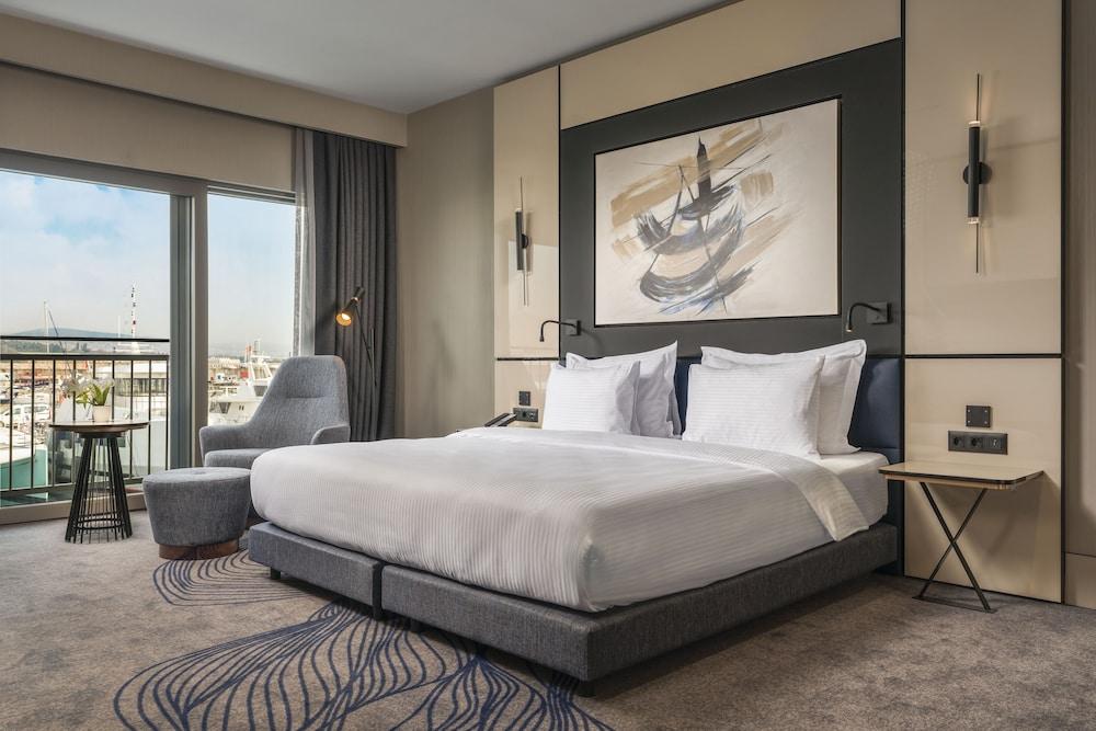 Crowne Plaza Istanbul Tuzla Viaport Marina