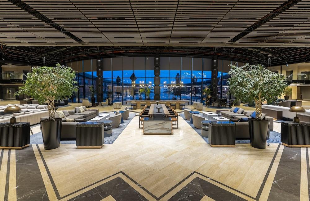 Crowne Plaza Istanbul Tuzla Viaport Marina