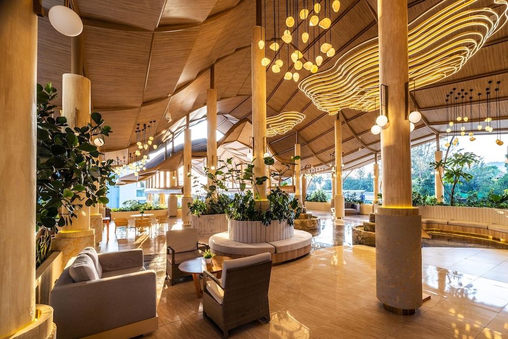 Phuket Emerald Beach Resort