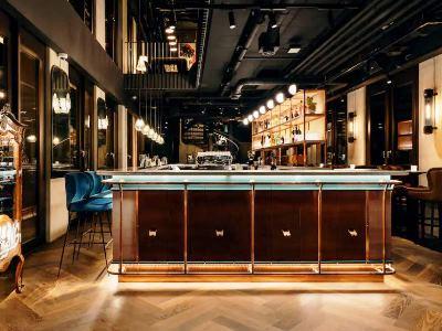 Ruby Louise Hotel