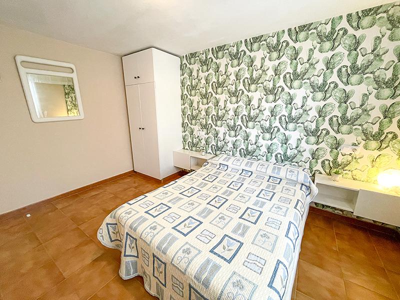 Apartamentos Portonovo Playa 3000