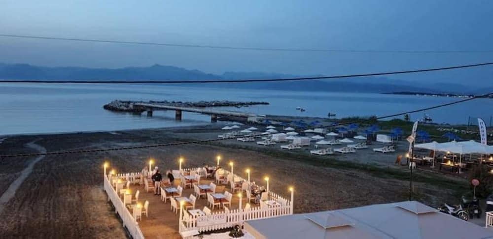 Aqua Luxury Suites