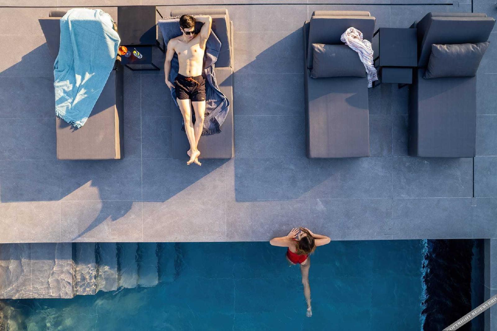 Neoma Hotel