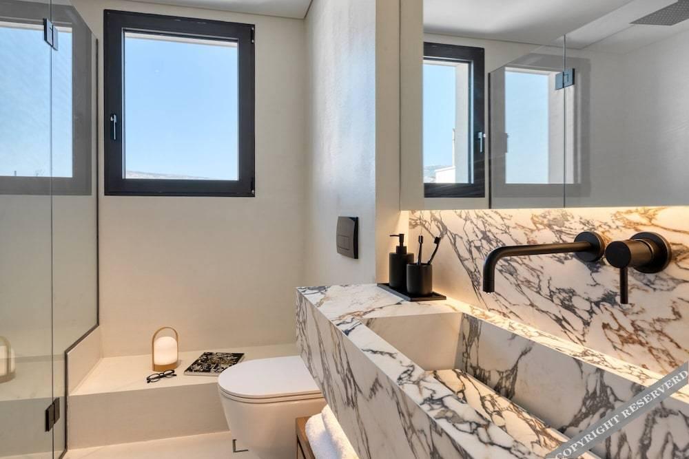 Neoma Hotel